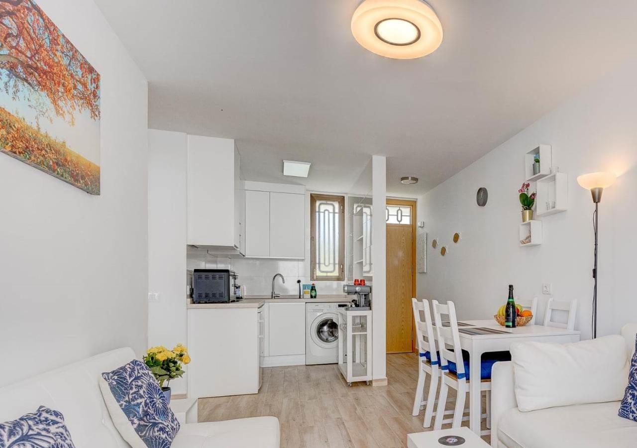 Stylish Flat And Pool With 3 Rooms, Sleeps 6, Los Cristianos Los Cristianos  Eksteriør billede